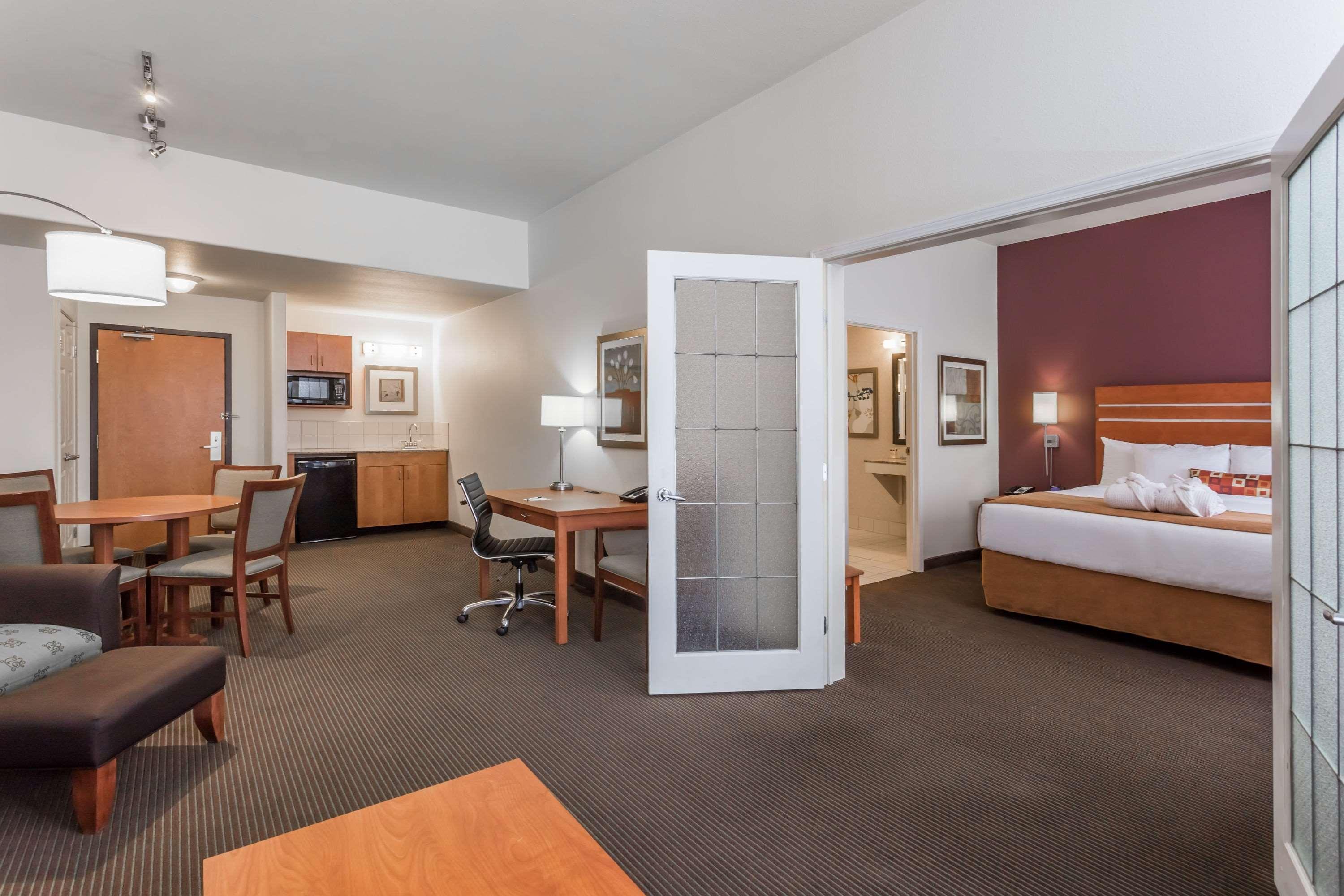 Wingate By Wyndham South