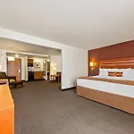 Wingate By Wyndham Calgary South