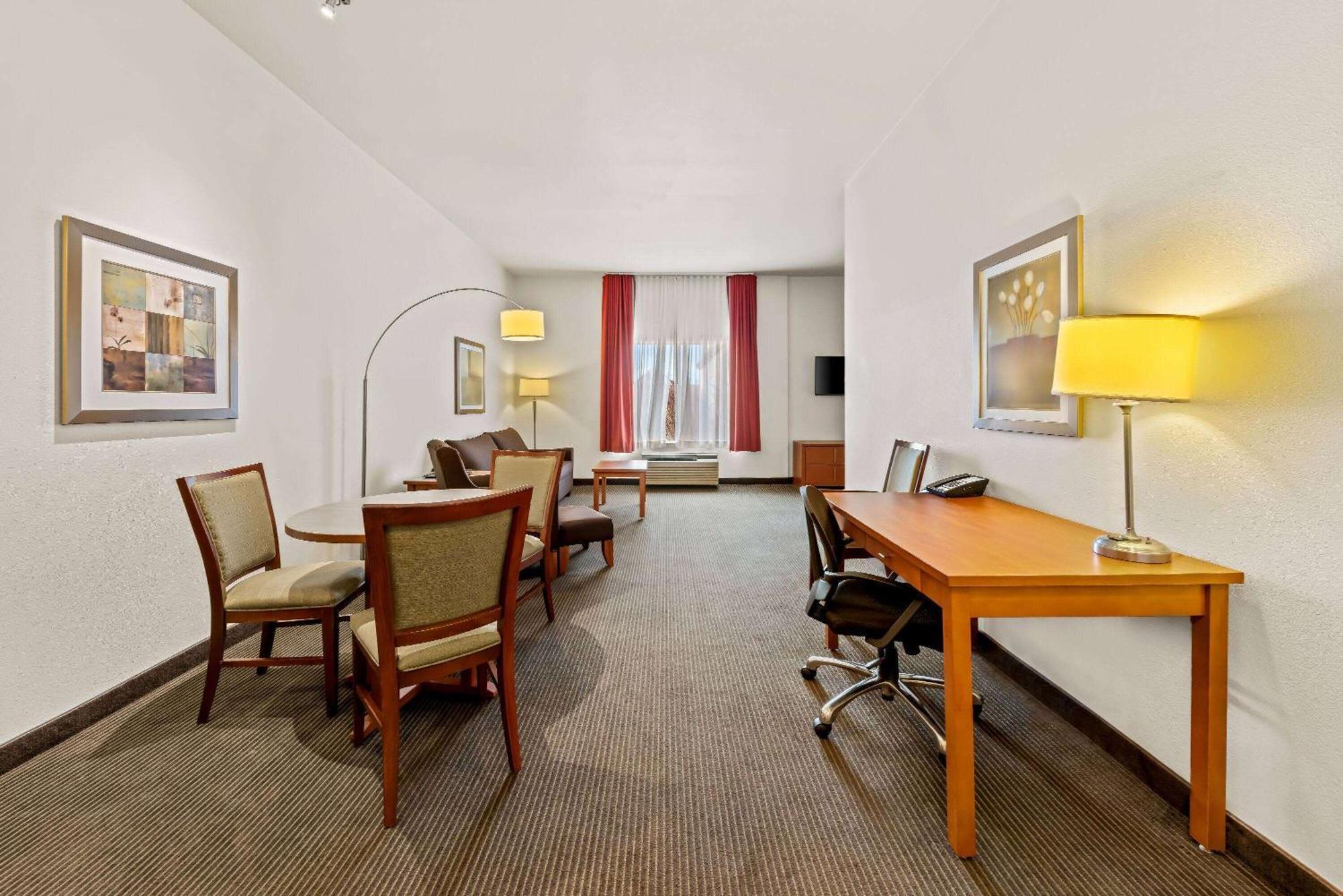 Wingate By Wyndham South 3* Calgary